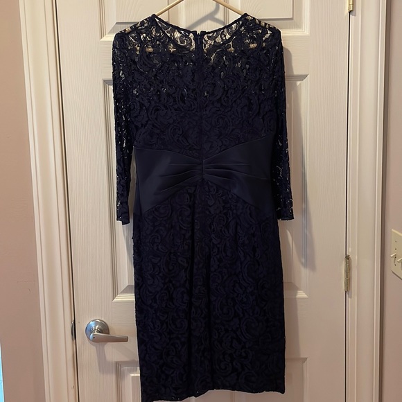 Eliza J size 6 Navy Blue Lace over Navy Blue lining - Picture 2 of 3